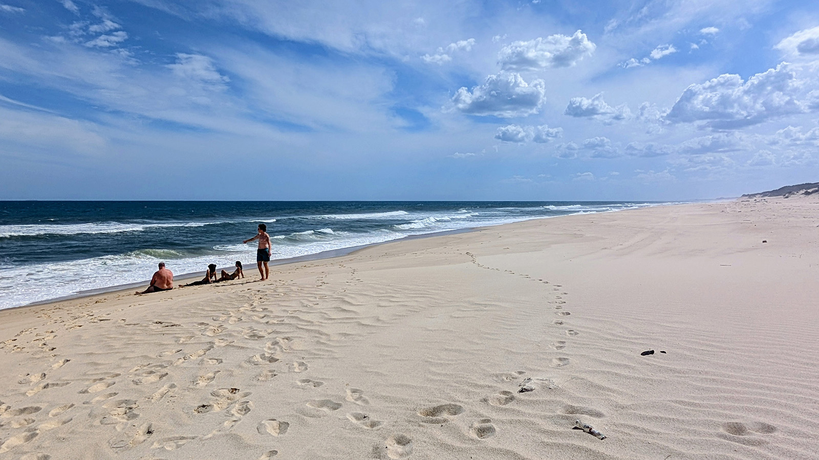Dune Beach Hostel image 1
