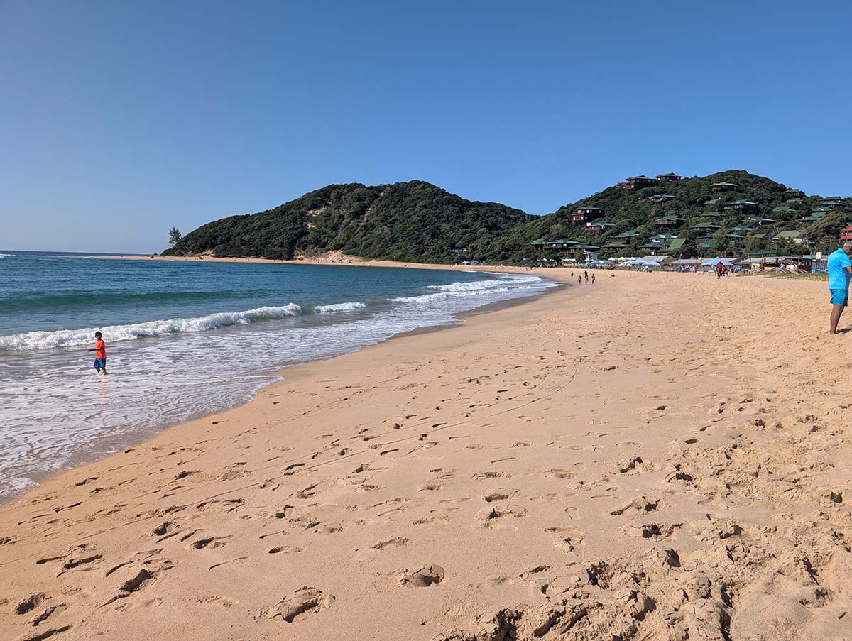 Ponta do Oura, Mozambique: camp and coastal atmosphere